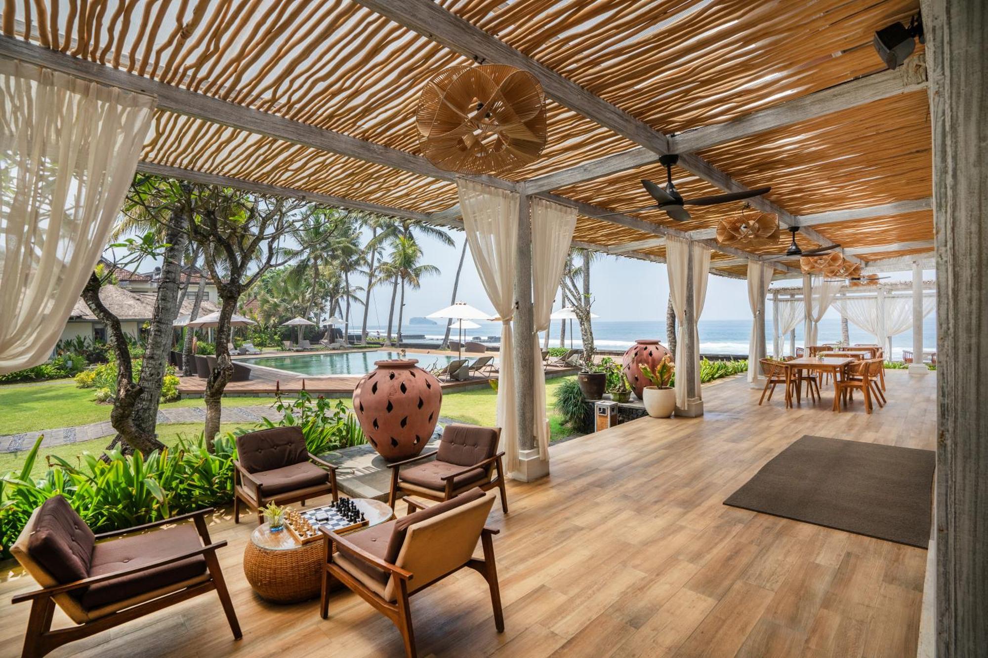 Nirwana Beach & Resort Candidasa Exterior foto The Beach Club