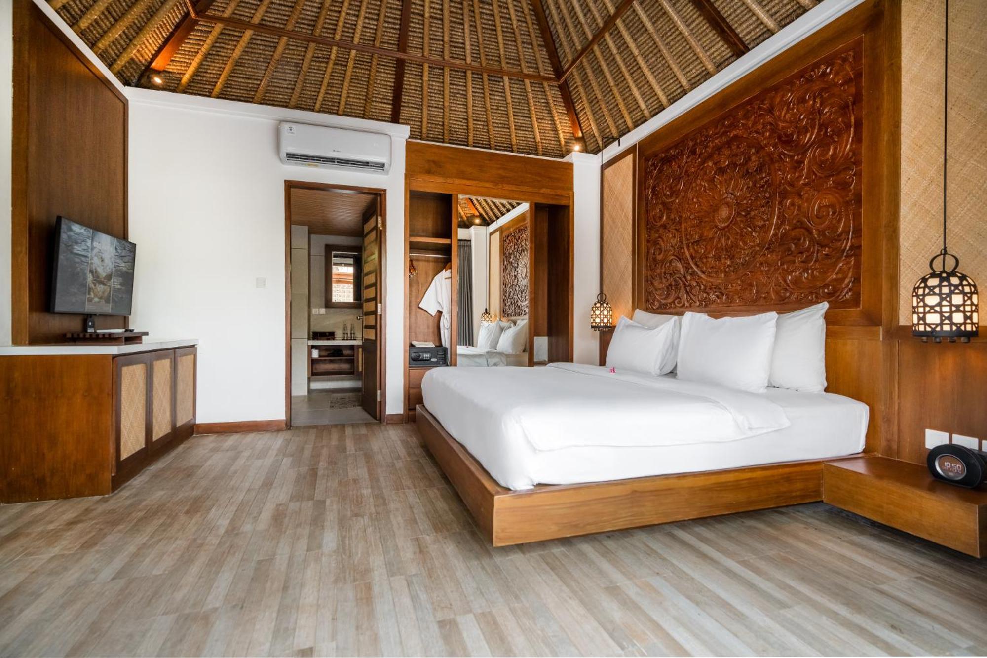 Nirwana Beach & Resort Candidasa Exterior foto Deluxe Ocean View
